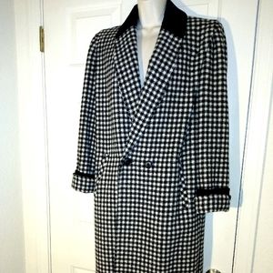 Leslie Fay Pendleton Long Wool Coat!